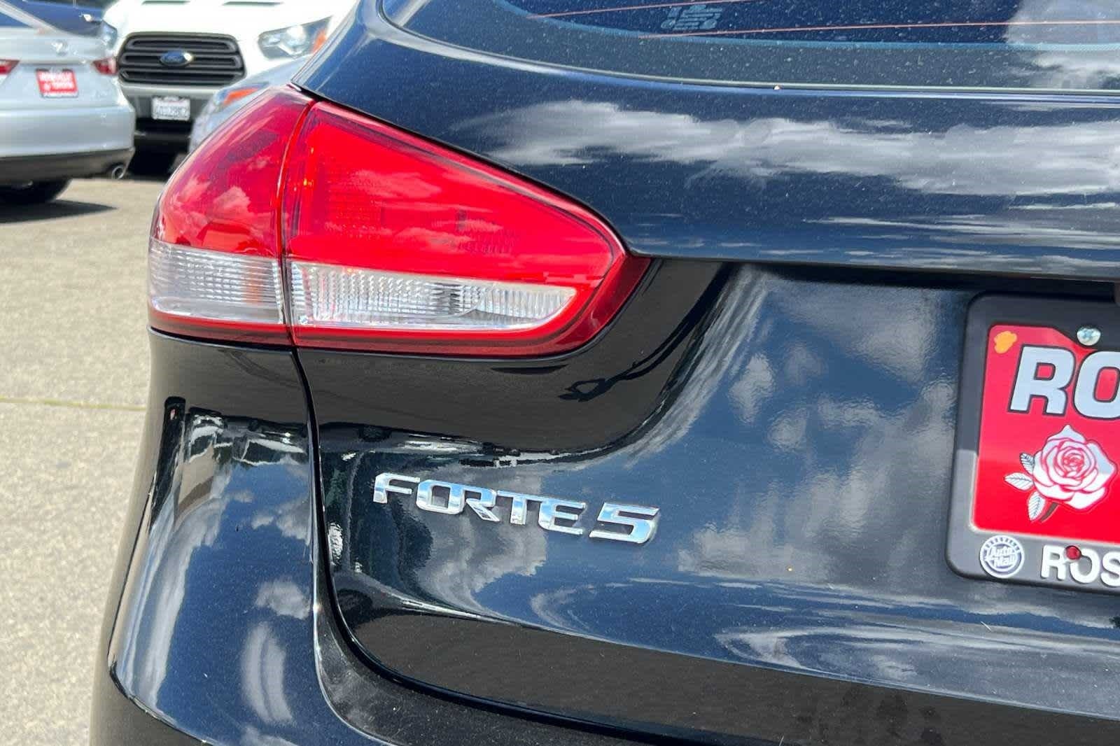 2017 Kia Forte5 LX